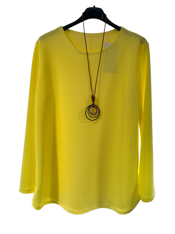 Made in Italian top and necklace in lemon
