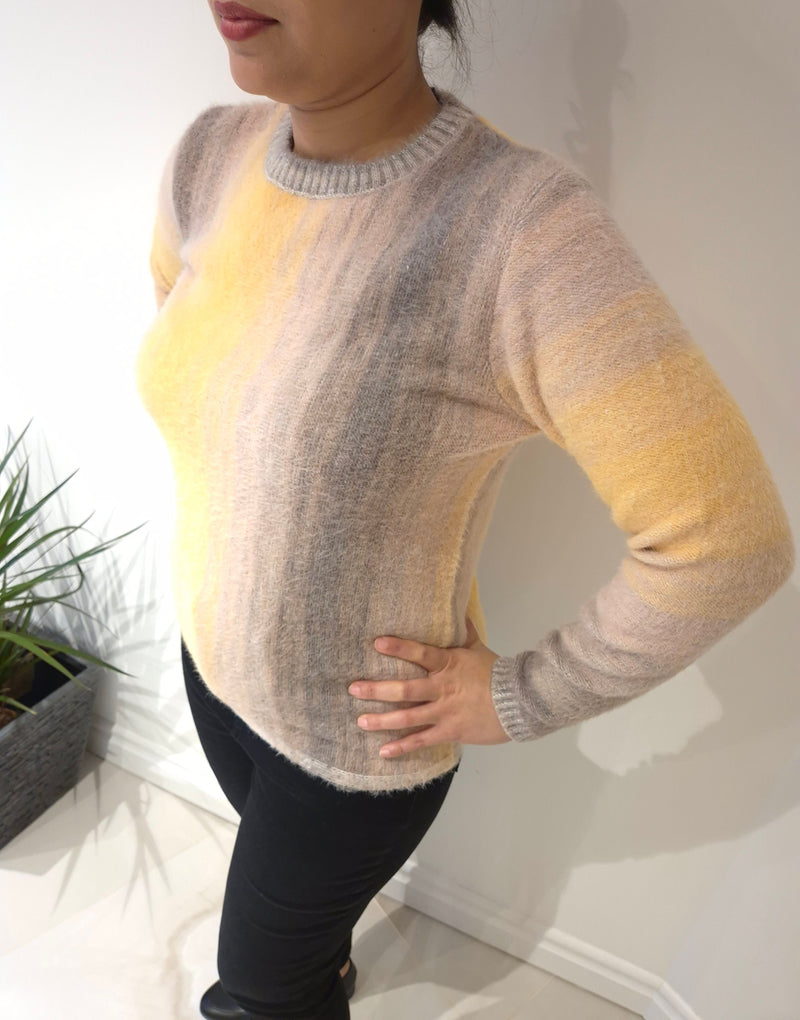 ANONYMOUS Fluffy Soft Knit Jumper