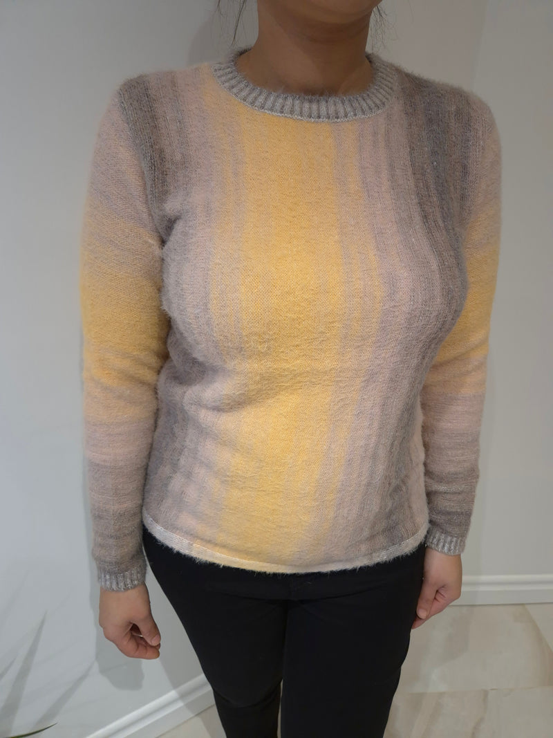 ANONYMOUS Fluffy Soft Knit Jumper