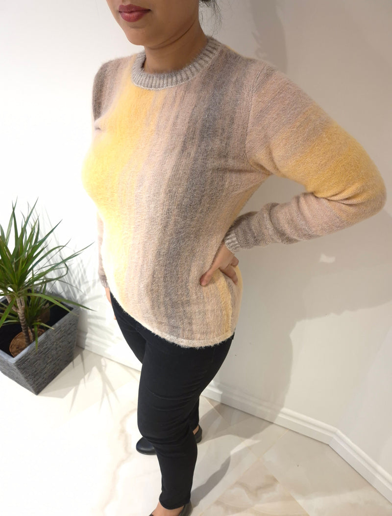 ANONYMOUS Fluffy Soft Knit Jumper